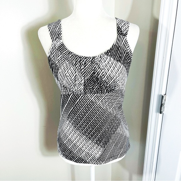 WHITE HOUSE BLACK MARKET Black & White Sleeveless Wide Straps Tank Top - SMALL - Picture 1 of 8